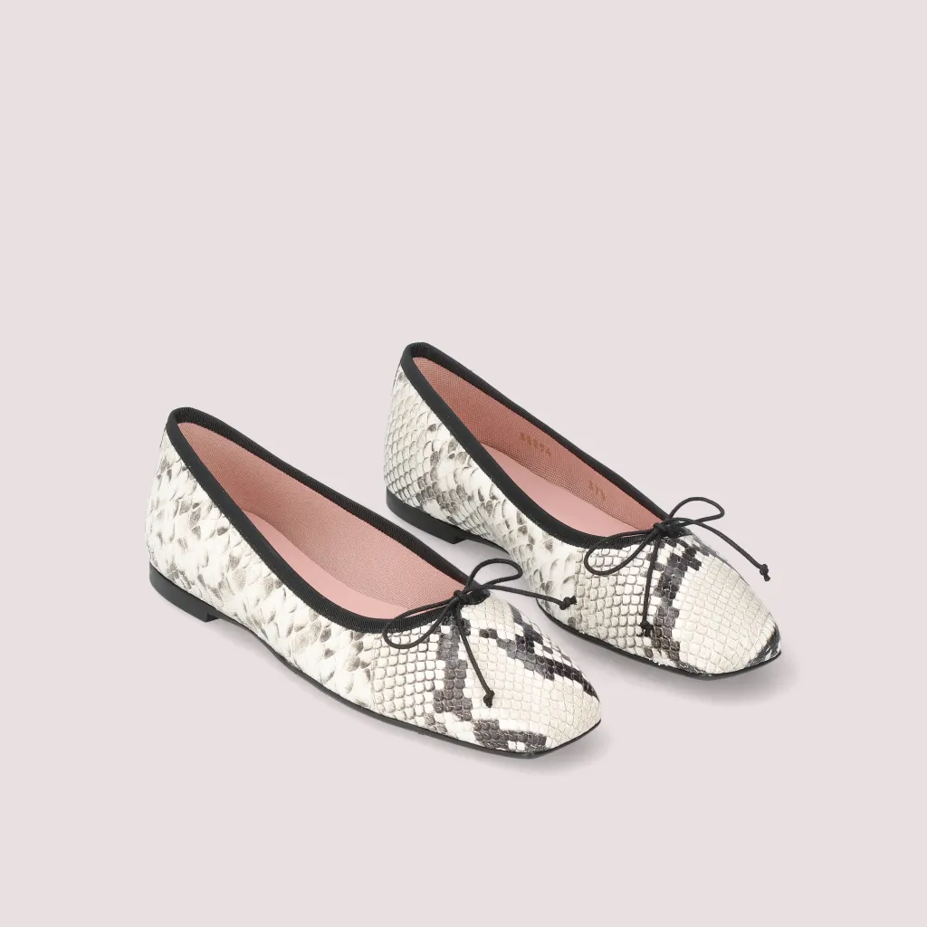 Gretschen|פנינה|כסף|נעלי בובה|נעלי בלרינה|נעליים שטוחות|נעליים נוחות|ballerinas
