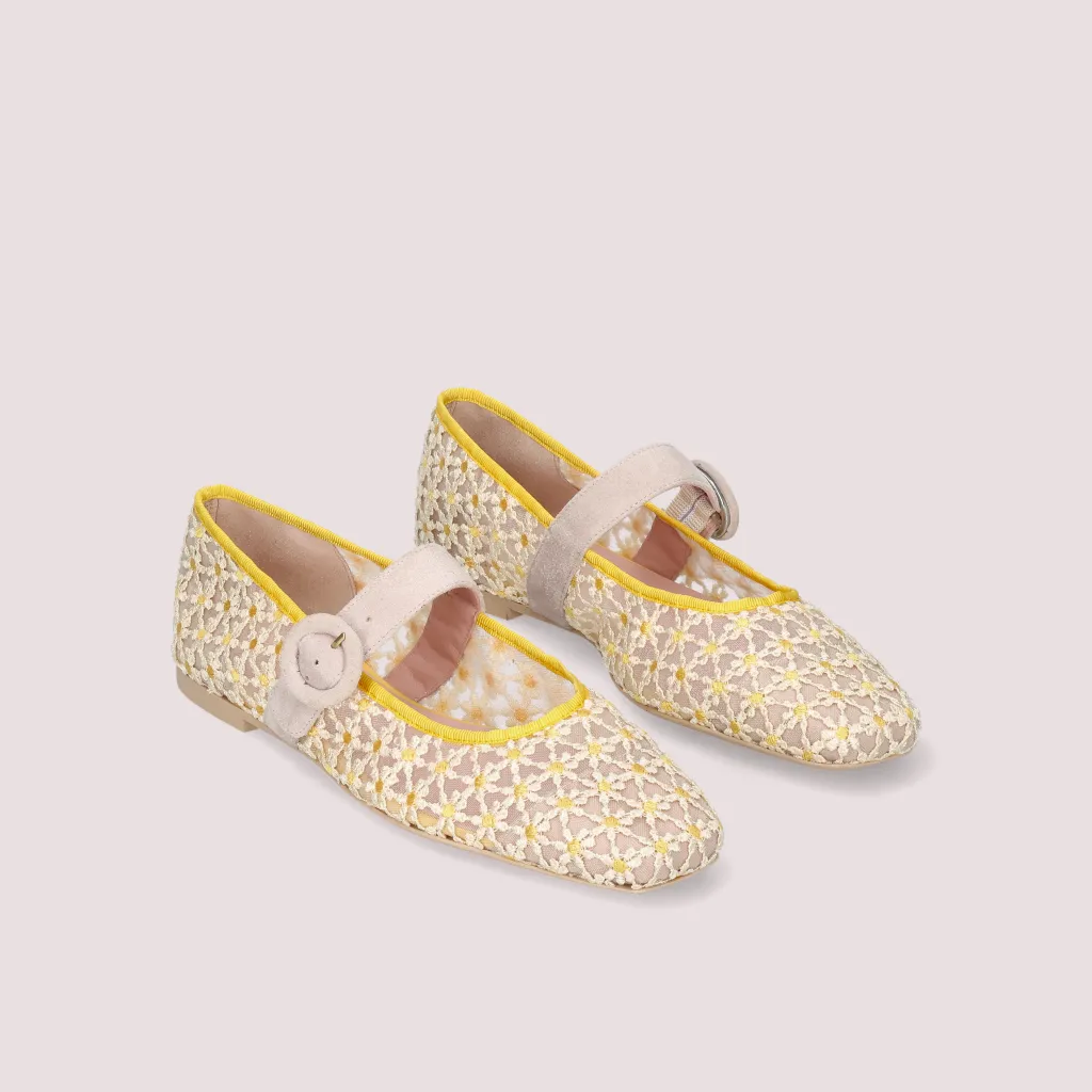 Gretschen|לבן|חום|נעלי בובה|נעלי בלרינה|נעליים שטוחות|נעליים נוחות|ballerinas