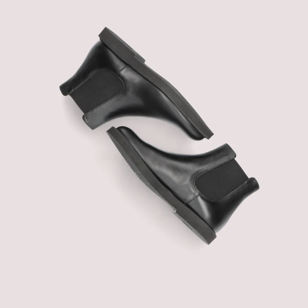 Pat|שחור|מגפונים|מגפוני נשים|מגפוני עקב